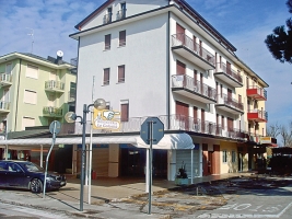 Apartmán Condominio Caraibi 250m od pláže s klimatizací