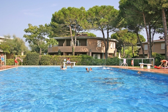 Studio Villagio Tivoli 4, s bazénem, 500m od pláže